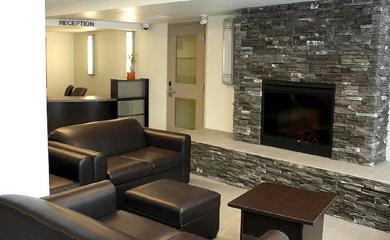 Uwinnipeg Downtown Hostel Bagian luar foto